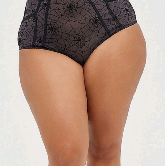 Torrid 3 Web Mesh Bralette & Pant Matching Set! - Picture 5 of 10